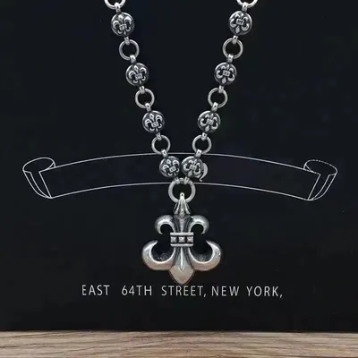 Silver Fleur De Lis Pendant Necklace Silver Vintage Style