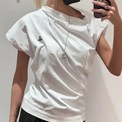 White Short Sleeve T-Shirt With Embroidered Patch Casual Style